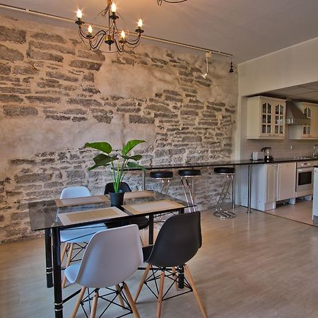 Dream Stay - Old Town Church View Apartment With Sauna Tallinn Ngoại thất bức ảnh