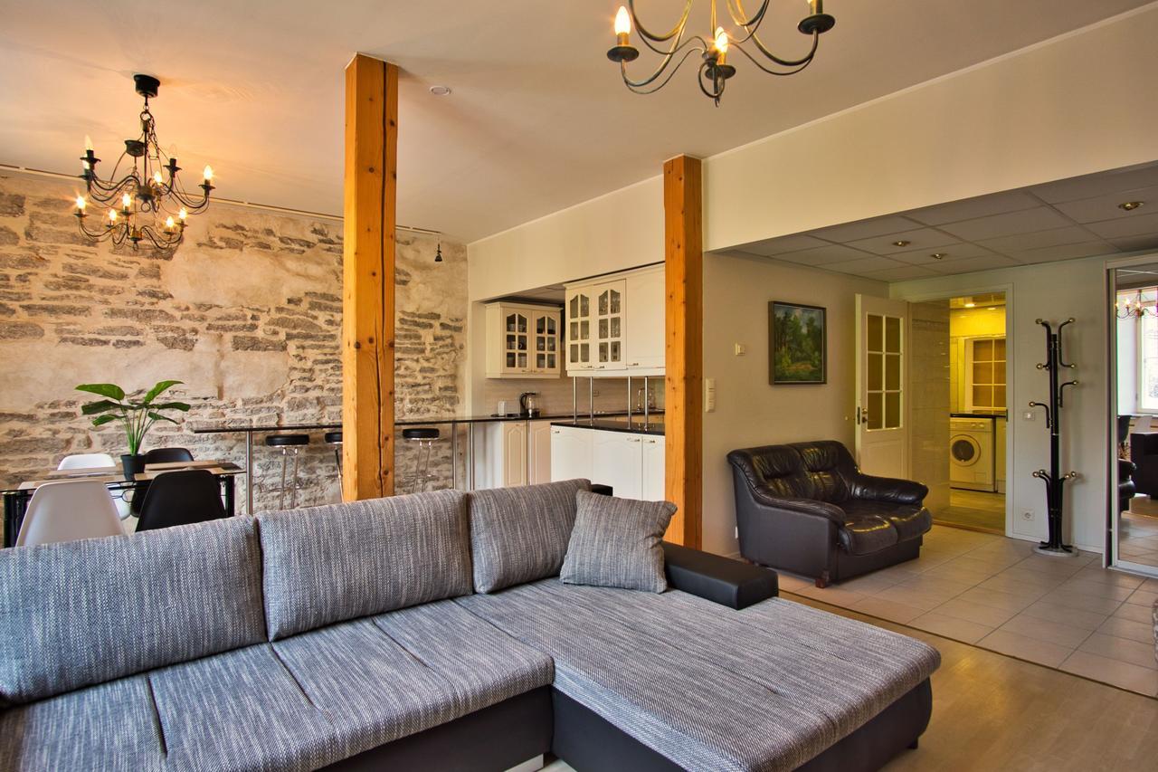 Dream Stay - Old Town Church View Apartment With Sauna Tallinn Ngoại thất bức ảnh