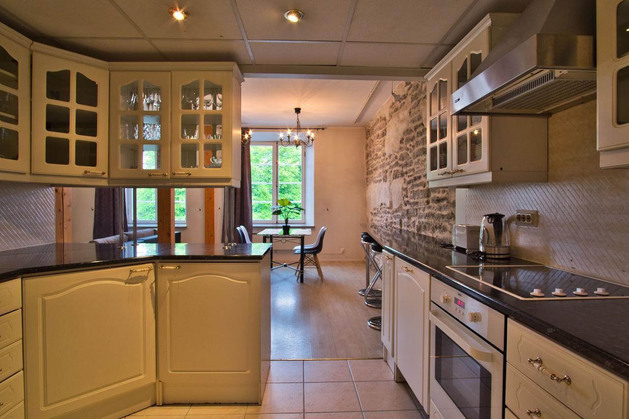 Dream Stay - Old Town Church View Apartment With Sauna Tallinn Ngoại thất bức ảnh